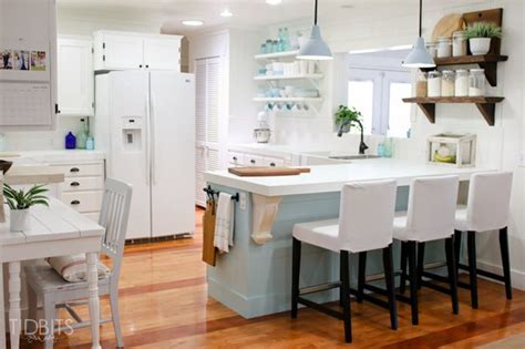 A back porch was rebuilt as a breakfast nook to put every inch to use in this small kitchen. Quick Kitchen Makeovers on a Dime! • The Budget Decorator