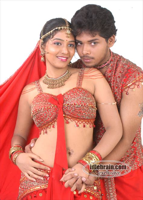 Hot Aunties Tamil Telugu Super Actress Anjali Hot Navel Kiss