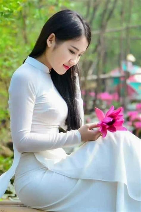 Pin By Khanh On Áo Dài Trắng Girls Long Dresses Ao Dai Fashion