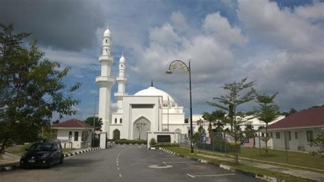 1 isikule meeldis see ettevõte. Masjid Hussain Seremban 2 - Seremban