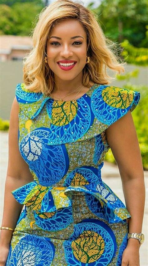 Pin By Fashion Trends By Merry Loum On Wax Ankara Fashion Latest African Fashion Dresses