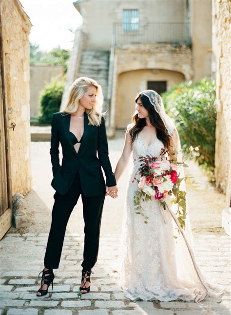 Lgbt Same Sex Marriage Lesbian Couples Wedding Dresses