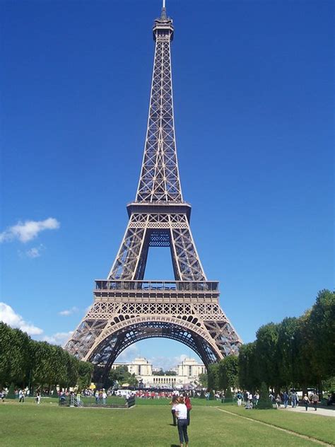 Super tall structure with a great architectural value. The Eiffel Tower | Flickr - Photo Sharing!