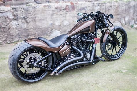 Harley Davidson Softail Breakout Custom 2014 Harley Davidson® Fxsb