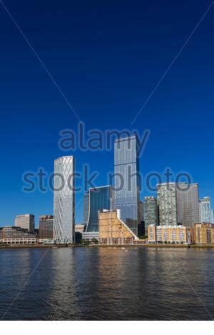Friedrichs preußen überstand den krieg ohne abgesehen von den kolonialen auswüchsen fand in england in den jahrzehnten, die auf die. Großbritannien, England, London, Canary Wharf moody Blick ...