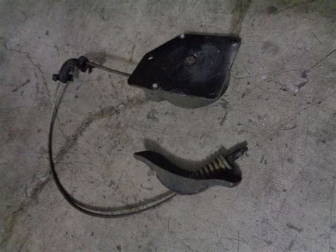 Ford Expedition Spare Tire Wheel Hoist Mount Carrier Oem Used Ebay