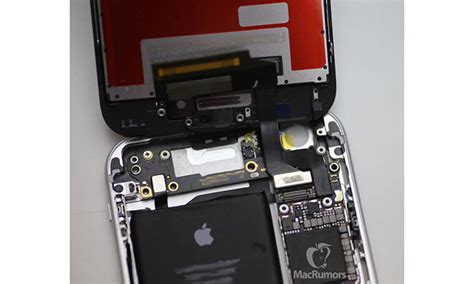 Supposed Iphone 6s Display And Logic Board Powered On With Help From