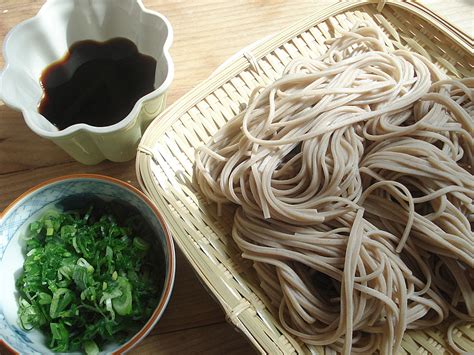 Salt 6 scallions, green and white, cut 2 tbsp. Basics: Cold soba noodles with dipping sauce | JustHungry