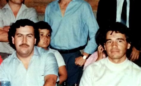 El chapo en univision cuenta la historia de joaquín 'el chapo' guzmán, un chico mexicano de humildes. Meet the cocaine-addled, Hitler-obsessed drug smuggler who ...