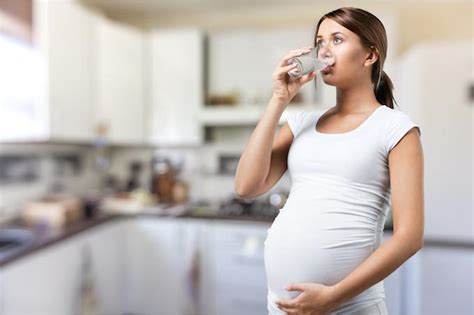 How Much Water Should I Drink During Pregnancy