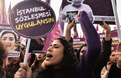 Mujeres En Contra De Retirar La Convenci N De Estambul En Turqu A