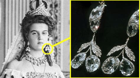 Ces Bijoux Des Tsars Conservés Au Fonds Des Diamants Du Kremlin