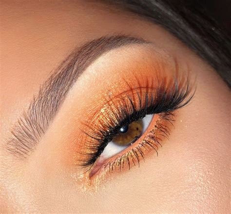 Orange Monochromatic eyeshadow look | Monochromatic makeup ...