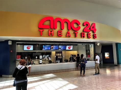 Movie Theater Amc Aventura 24 Reviews And Photos 19501 Biscayne