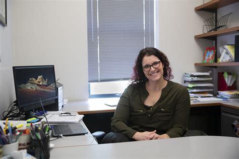 Ui Professors Study Ais Effect On Office Work The Daily Iowan