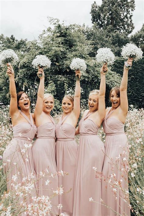 Must Have Wedding Photos With Bridesmaids Wedding Party Photos Wedding Engagement Photos
