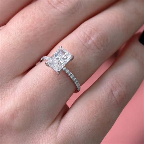 süßigkeiten feindseligkeit daten diamond radiant cut engagement ring hütte sweatshirt zurücktreten