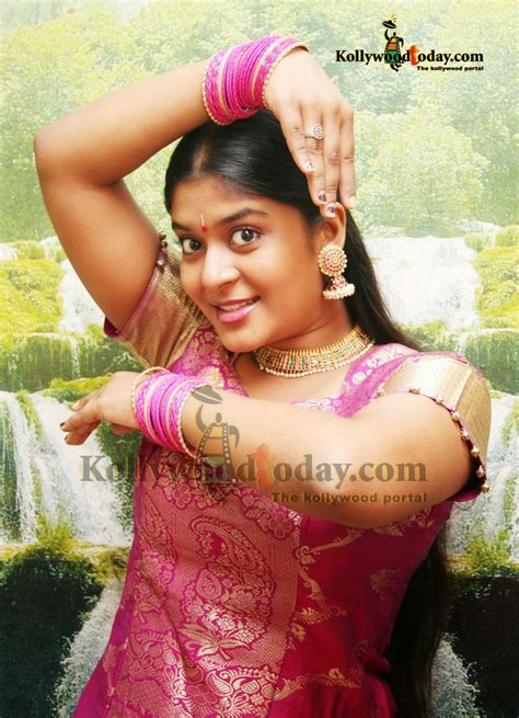 Head Shaved Womens Tamil Serial Actress Neepa Hair Stlye Photos