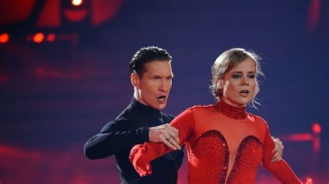 Pepe lienhard orchester „let's dance tv theme. "Let's Dance"-Star Ilse DeLange: Keine Hochzeit trotz 20 ...
