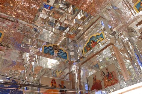 Mohammad Ali Park Durga Puja Pandal Replicates Magnificent ‘sheesh