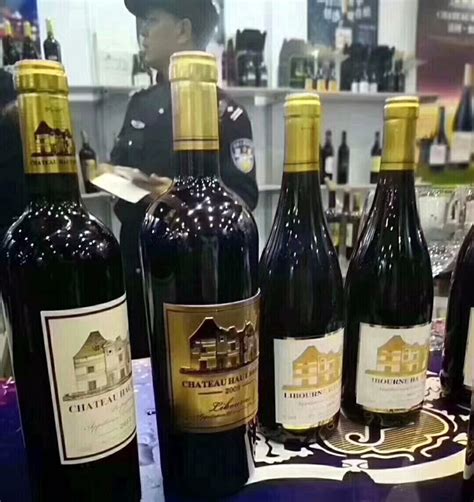 Dodgy Label Chengdu Wine Fair 2018 French 2 Grape Wall Of China