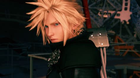 Final Fantasy 7 Remake Mod Gives Cloud His Advent Children Outfit