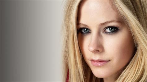 Wallpaper Face Model Blonde Long Hair Blue Eyes Glasses Avril Lavigne Mouth Nose Skin