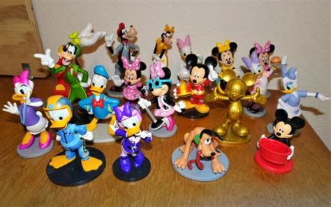 Disney Mickey Mouse Minnie Goofy Daisy Donald Duck Pluto Clarabelle