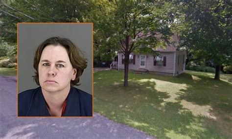 Woman Killed Husband And Lived With Remains For Months Police Say The Epoch Times