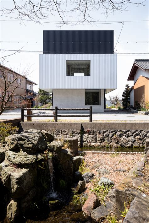 Galeria De Casa Frame Form Kouichi Kimura Architects 22