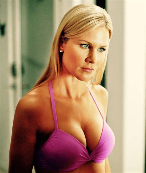 Hot Pictures Of Josie Davis Prove That She Has The Sexiest Body