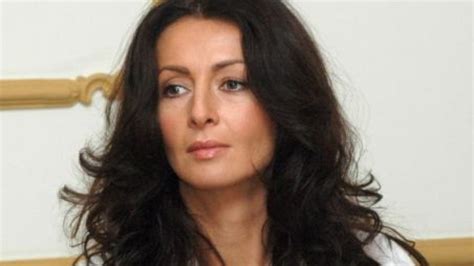 Mihaela rădulescu este o vedetă de televiziune, prezentatoarea mai multor emisiuni tv în românia. Mihaela Rădulescu, audiată la DNA. Vezi de ce