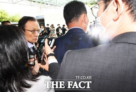 현재는 21세기 과학자이며, 전생엔 '헌원호'로 살았던 재계 서열 5위 지경그룹의 망나니 셋째 아들 천중명 그의 밑에서 비서로 일하는 성창욱 그런 성창욱을. TF사진관 여당, 잇단 말실수로 '돌발 악재'…이낙연 경고도 무색 ...