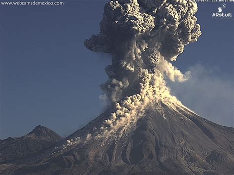 Erupciones Volcánicas Fernanda Familiar