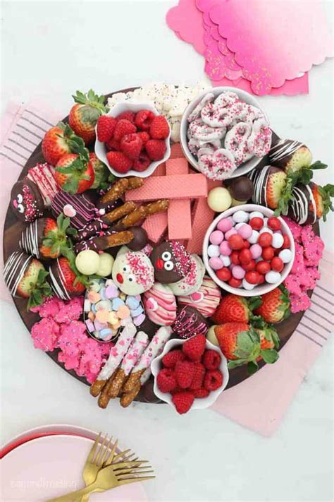 10 Viral Charcuterie Board Ideas For Valentines Day