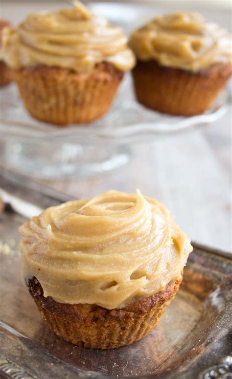 Healthier but decadent dessert for the holidays! Low Carb Gingerbread Cupcakes (Sugar Free) - Sugar Free ...