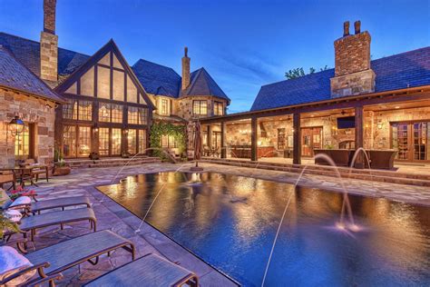 Epic North Carolina Estate Of Unparalleled Quality With 180 Degree Lake