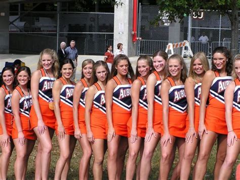 Barely Legal Cheerleader Team Picture Ebaums World