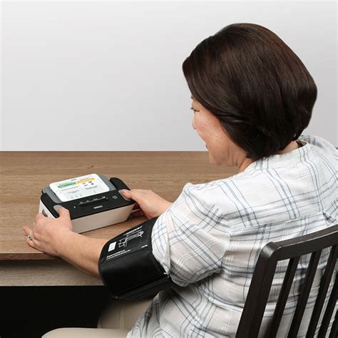 Монитор Omron Complete Wireless Upper Arm Blood Pressure Monitor Ekg