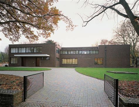 Museum haus lange and haus esters and kulturfabrik are also within 1 mi (2 km). Haus Lange und Haus Esters von Ludwig Mies van der Rohe