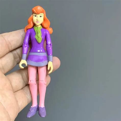 Scooby Doo Mystery Mates Gang Daphne 4” Action Figure Rare Toy Scooby