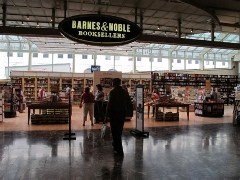 Where businesses launch + scale unionmarketdc.com. PoPville » Barnes and Noble Closing in Union Station