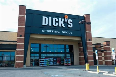 Dicks Sporting Expects Strict Gun Sales Policy To Weigh Reuters