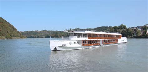 Barefoot Boat Cruises Ab Linz Donauschifffahrt