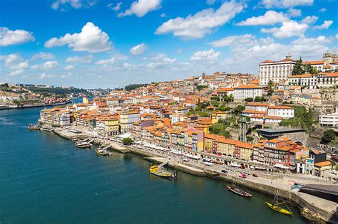 Porto is a busy industrial and commercial centre. Porto, nos 10 coups de cœur : Idées week end Porto ...