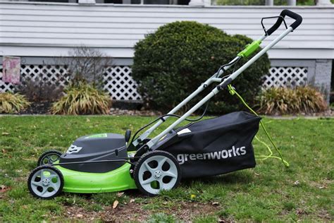 The 6 Best Walk Behind Lawn Mowers Of 2023 Tested And Reviewed