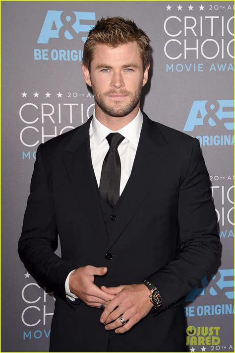 Chris Hemsworth Brings The Handsome To Critics Choice 2015 Photo