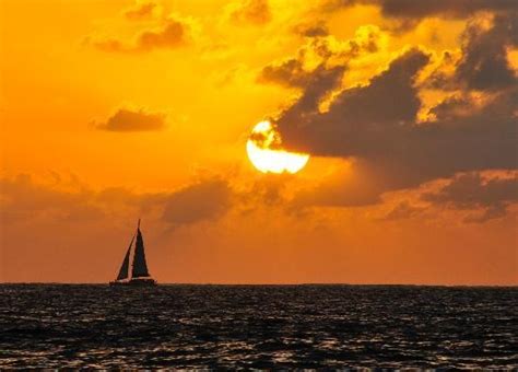 Hawaii Nautical Oahu Sunset Sail Snorkel Bobs