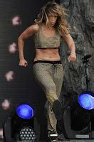 RITA EGWU S BLOG Check Out Jennifer Lopez In These Photos As She Shows Saggy Tummy