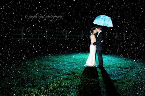 Rain On Your Wedding Day Dont Worry You Can Still Get Epic Photos To